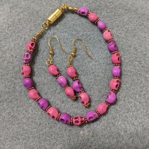 Bracelet and earrings